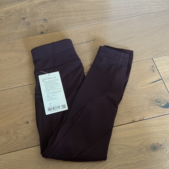 Lululemon Time to Sweat Crop 23” - Picture 4 of 4
